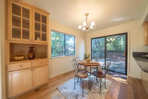 3432 Wimbledon Dr, Redding, CA 96002 photo 5