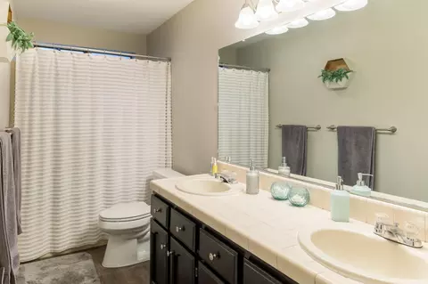 5742 Beaumont Dr, Redding, CA 96003 photo 16