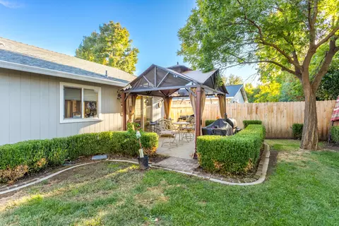 2760 Cobblestone Loop, Anderson, CA 96007 photo 21