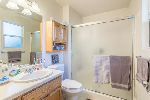 2760 Cobblestone Loop, Anderson, CA 96007 photo 12