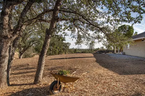 4677 Oak Glen Dr, Redding, CA 96001 photo 5