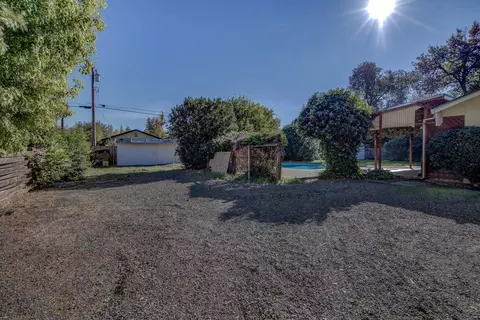 4879 Alta Camino Dr, Redding, CA 96002 photo 40