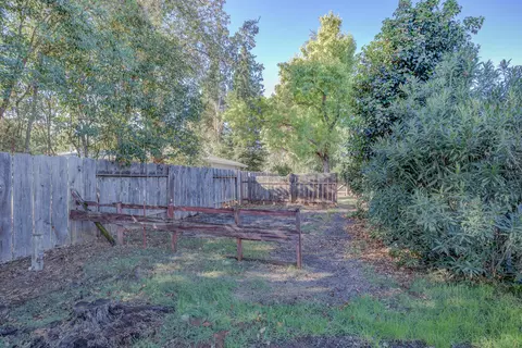 4879 Alta Camino Dr, Redding, CA 96002 photo 43