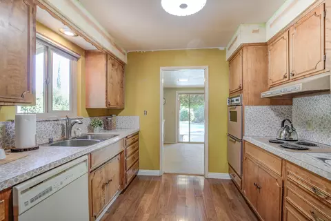 4879 Alta Camino Dr, Redding, CA 96002 photo 17
