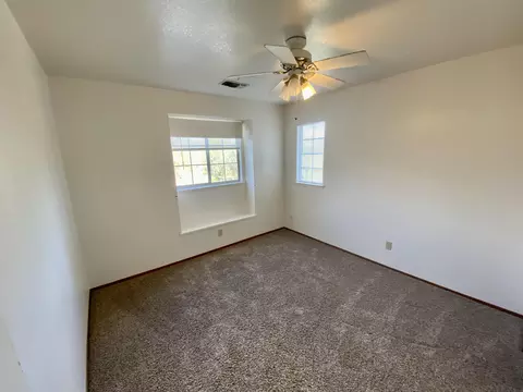 711 Alamine Dr, Redding, CA 96003 photo 9