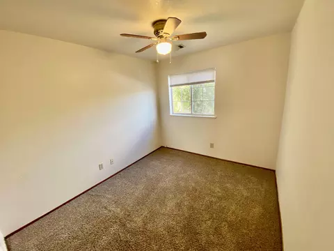 711 Alamine Dr, Redding, CA 96003 photo 12