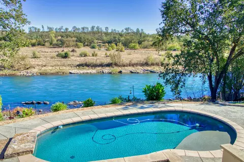 15380 China Rapids Dr, Red Bluff, CA 96080 photo 4