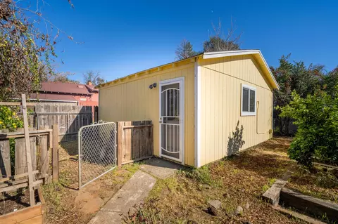 763 West St, Redding, CA 96001 photo 25