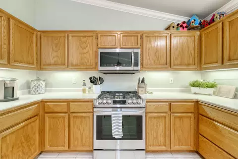 2467 Maywood Ln, Redding, CA 96003 photo 10