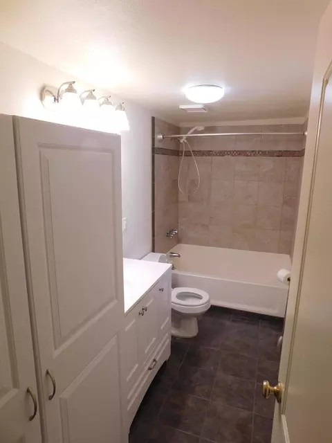 17712 Adele Ln, Redding, CA 96003 photo 8