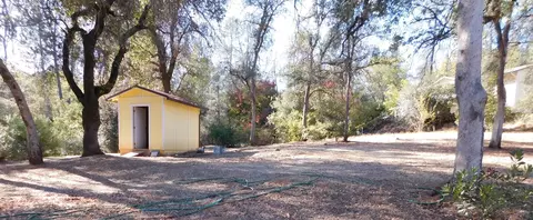 17712 Adele Ln, Redding, CA 96003 photo 6