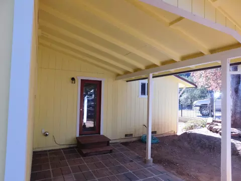 17712 Adele Ln, Redding, CA 96003 photo 4