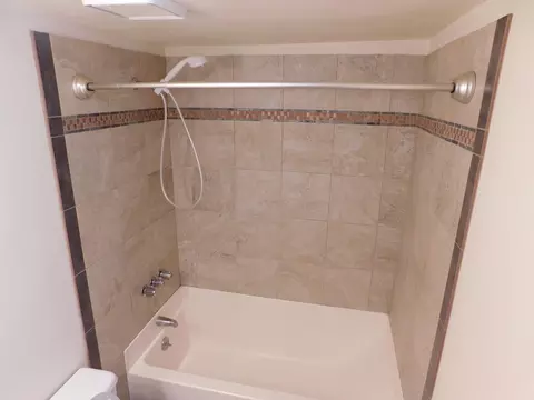 17712 Adele Ln, Redding, CA 96003 photo 9