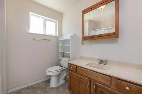 14865 Lamoine Dr, Redding, CA 96003 photo 8