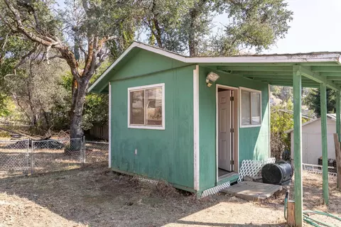 14865 Lamoine Dr, Redding, CA 96003 photo 13