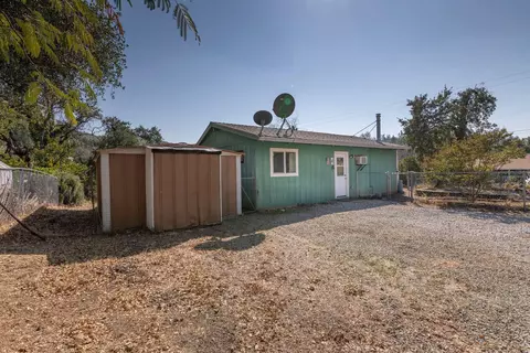 14865 Lamoine Dr, Redding, CA 96003 photo 11