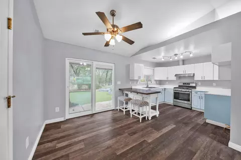 4429 Cynthia Way, Redding, CA 96002 photo 8