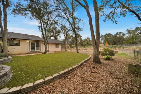 4429 Cynthia Way, Redding, CA 96002 photo 26
