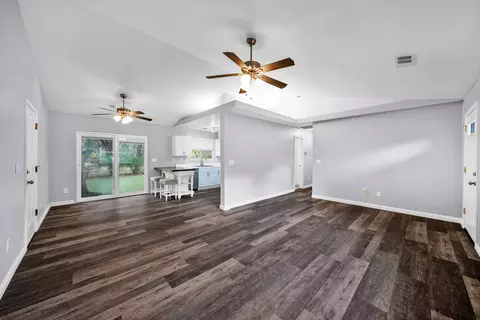 4429 Cynthia Way, Redding, CA 96002 photo 13