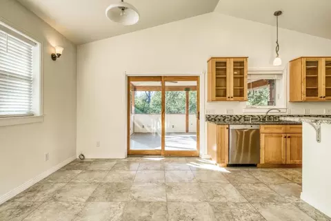 19923 Coyote Canyon Rd, Redding, CA 96003 photo 10