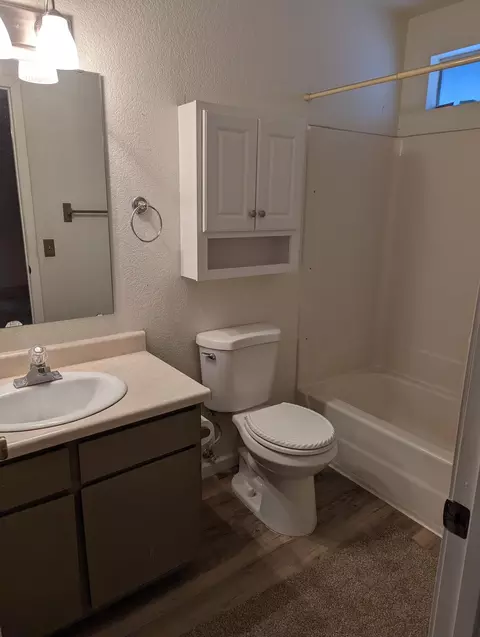 950 Redwood Blvd, Redding, CA 96003 photo 5