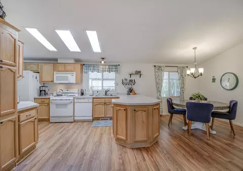 441 Silkwood Dr, Redding, CA 96003 photo 9