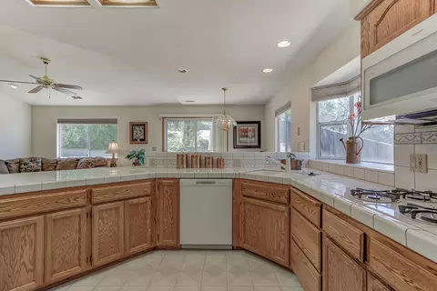 11449 Rugby Hill Dr, Redding, CA 96003 photo 2