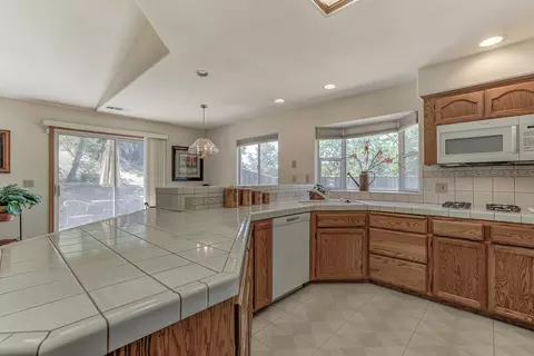 11449 Rugby Hill Dr, Redding, CA 96003 photo 7