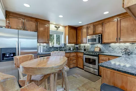 3978 Morningsun Dr, Redding, CA 96002 photo 12