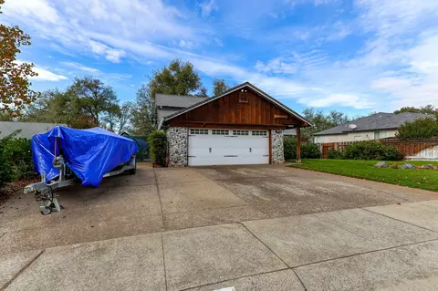 3978 Morningsun Dr, Redding, CA 96002 photo 3