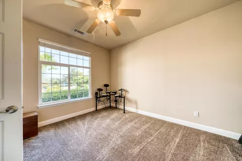 472 River Park Dr, Redding, CA 96003 photo 24