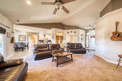 472 River Park Dr, Redding, CA 96003 photo 6