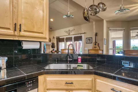 472 River Park Dr, Redding, CA 96003 photo 10