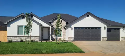 3500 Laver St, Redding, CA 96002