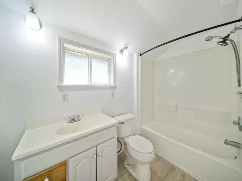 1055 Harpole Rd, Redding, CA 96002 photo 15