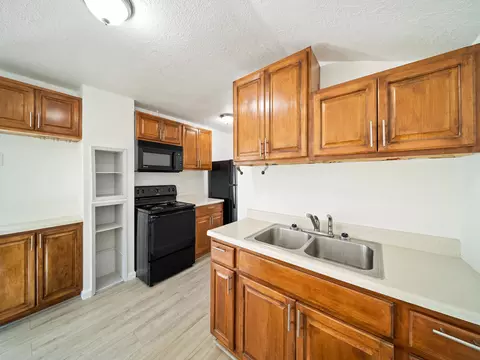 1055 Harpole Rd, Redding, CA 96002 photo 12