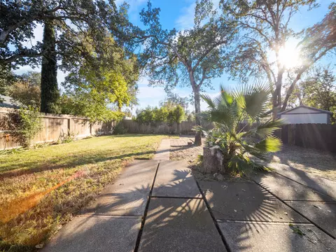 1055 Harpole Rd, Redding, CA 96002 photo 19