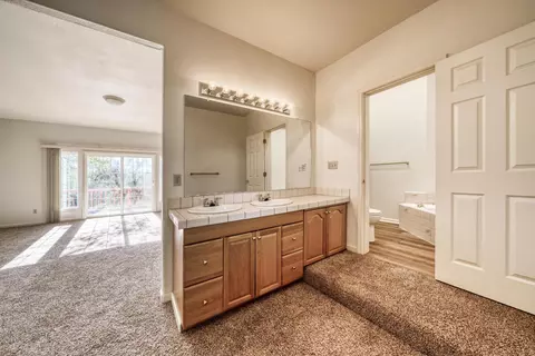 2889 Howard Dr, Redding, CA 96001 photo 17
