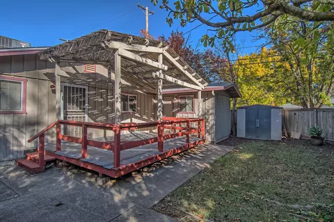 899 South St, Redding, CA 96001 photo 26