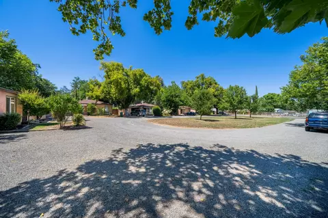 18656 Lloyd Ln, Anderson, CA 96007 photo 8