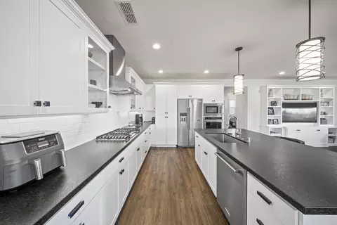 3886 Colby Trl, Redding, CA 96002 photo 13
