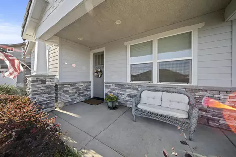 3886 Colby Trl, Redding, CA 96002 photo 4