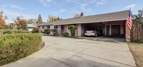 655 Oleta Dr, Redding, CA 96003 photo 5