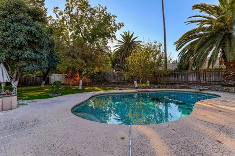 4120 Bechelli Ln, Redding, CA 96002 photo 2
