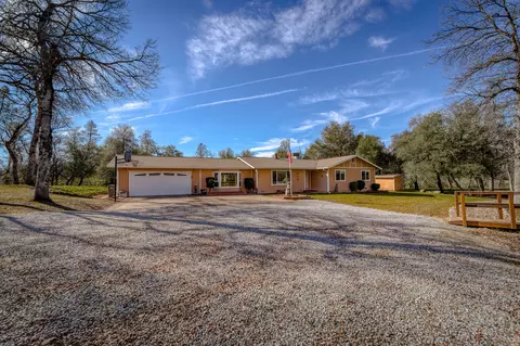 21018 Joanna Way, Redding, CA 96003 photo 1