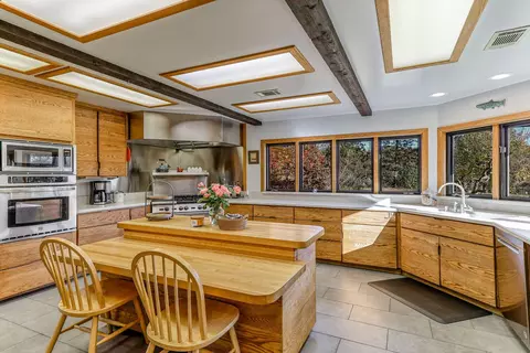 444 Easter Ave, Weaverville, CA 96093 photo 6