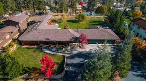 444 Easter Ave, Weaverville, CA 96093 photo 3