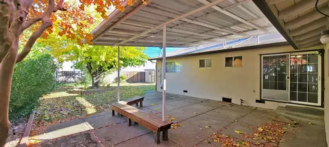 6451 El Camino Dr, Redding, CA 96001 photo 2