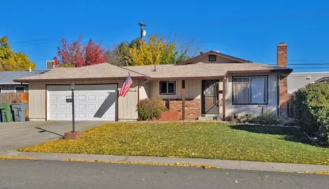 6451 El Camino Dr, Redding, CA 96001