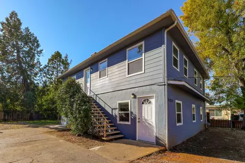 1113 Echo Rd, Redding, CA 96002 photo 2